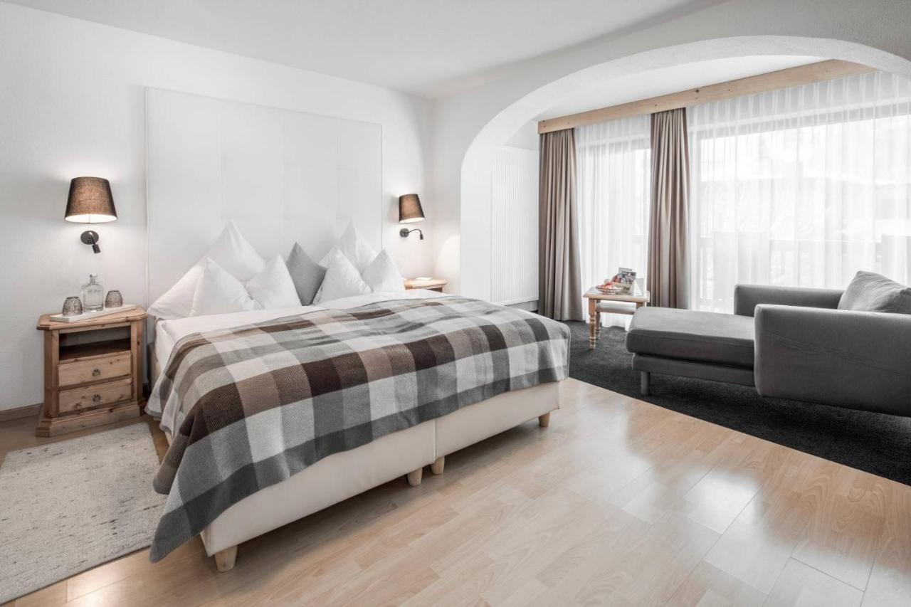Hotel Conturines San Cassiano  Eksteriør billede